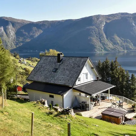 Holiday Solvag - Fjs684